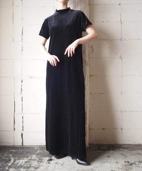 Mock Neck S/S Velour Dress BK