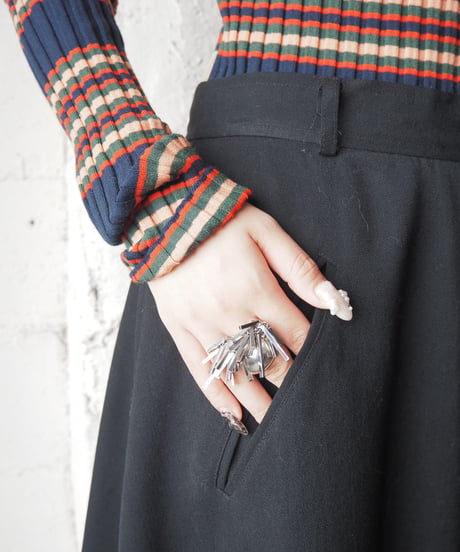 Center Pleat Flared Skirt BK