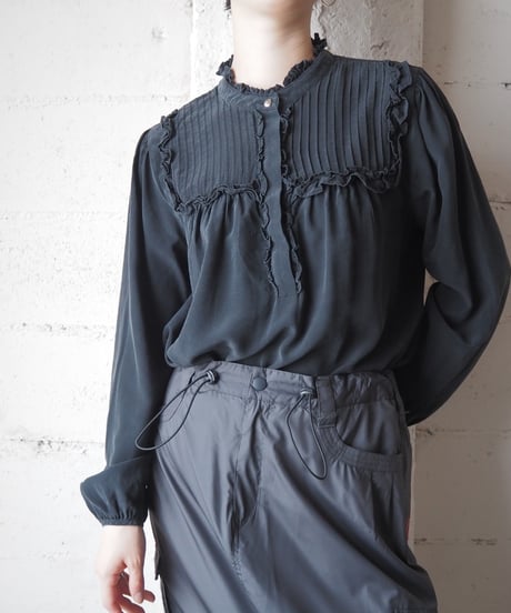 J.CREW Pintuck Ruffle Popover Blouse BK