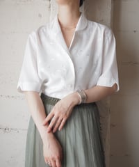 Open Collar Embroidery Shirt WH
