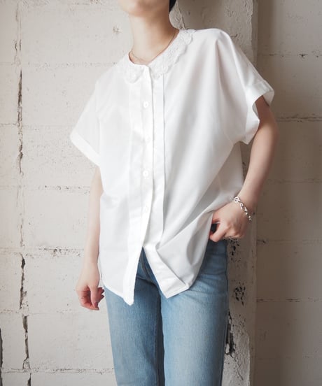 1970's Euro Short Sleeve Lace Collar Blouse WH