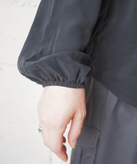 J.CREW Pintuck Ruffle Popover Blouse BK