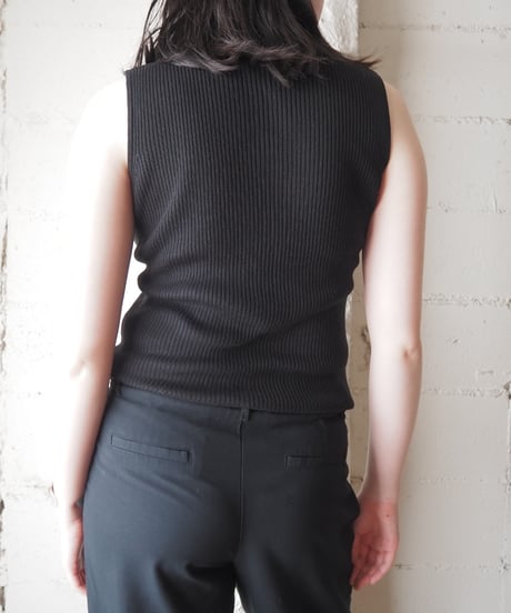 Mock Neck Sleeveless Rib Knit BK