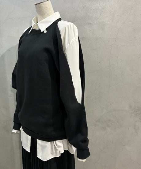 REMAKE Cutout Shoulder Sweat BK