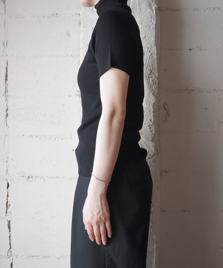 Turtle Neck Short Sleeve Knit BK