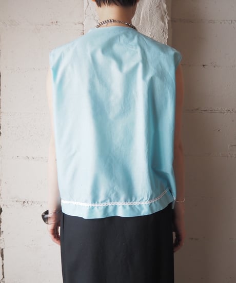 1980's Euro Embroidery Lace Shirt WHLBL