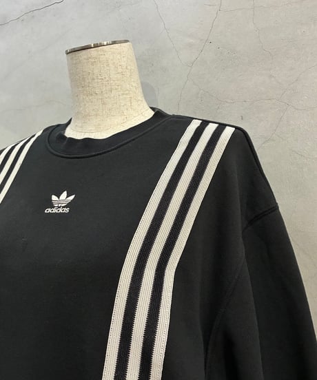 adidas 3 Stripes Taped Sweatshirt BK