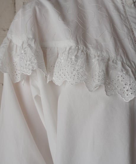 1970-80's Euro Stand Collar Cutwork LaceBlouse WH