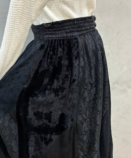 Velour × Lace Patchwork Skirt BK