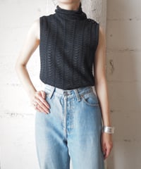 LAUREN Scallop High Neck Sleeveless Knit BK