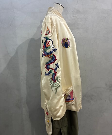 1960's Vintage Dragon Embroidery Gown LYE