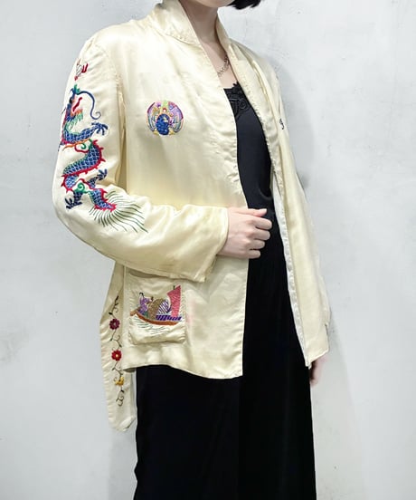1960's Vintage Dragon Embroidery Gown LYE