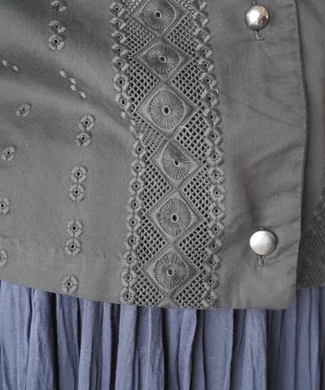 1960's Euro Overdyed Embroidered Cutwork Blouse BK