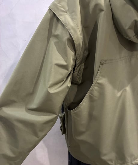 RON THOMPSON Detachable Sleeve Jacket KA