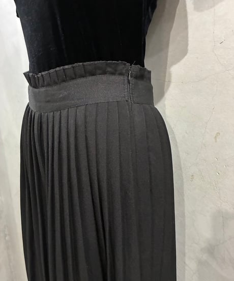 Pleated Wide Pants BK