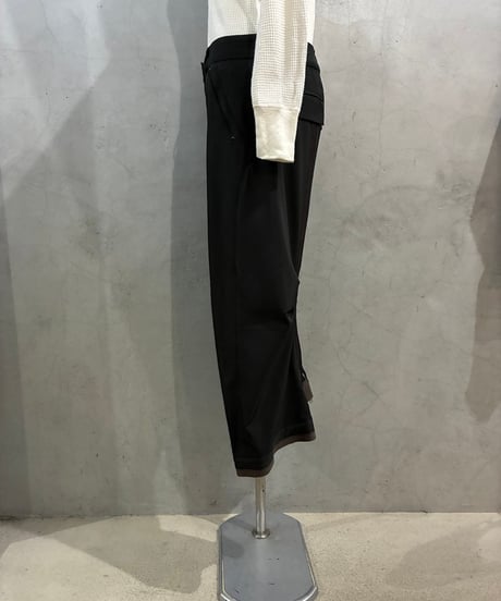MARITHE FRANCOIS GIRBAUD Ankle Zip Cropped Pants BK
