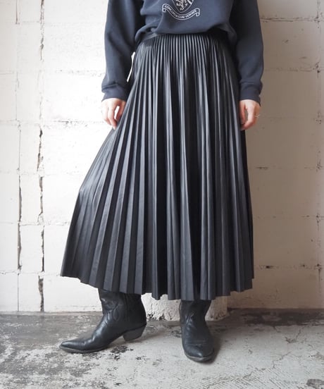 GUESS Faux Leather Pleated Skirt BK
