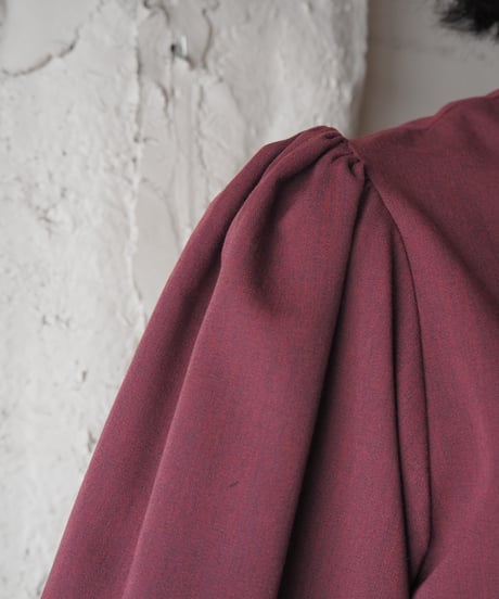 Gigot Sleeve Collarless Blouse BUR