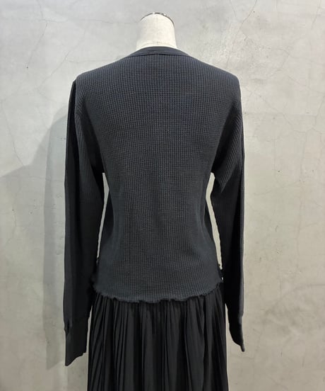 Remake Vintage Ruffled Hem Thermal BK