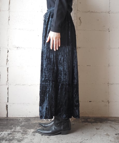 Crushed Velour Tiered Easy Skirt BK