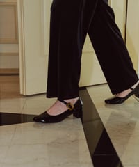 ENAMEL PUMPS