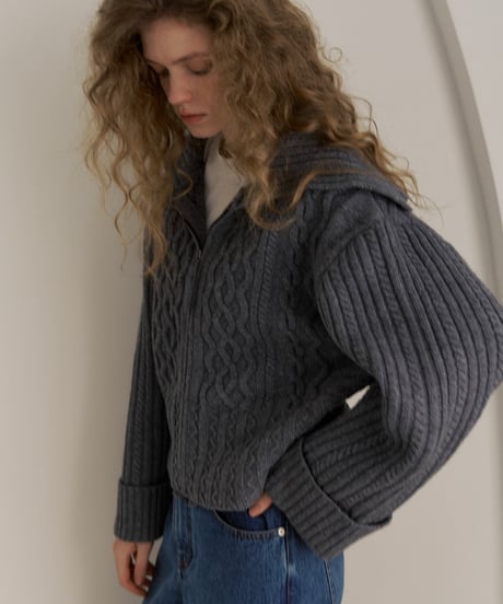 ZIP COLLAR KNIT