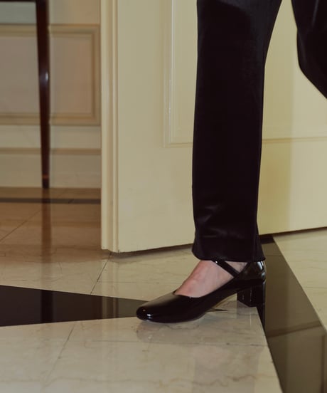 ENAMEL PUMPS