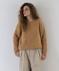 BOUCLE KNIT