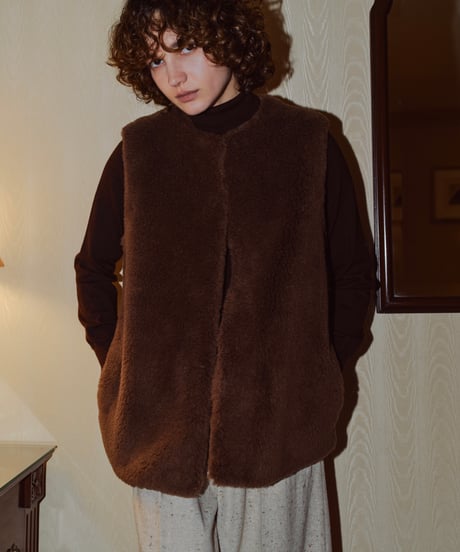 MOUTON VEST