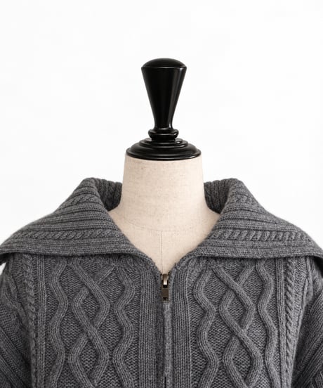 ZIP COLLAR KNIT