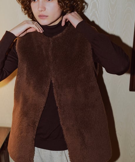 MOUTON VEST