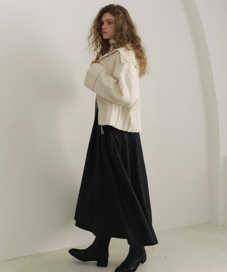 ZIP COLLAR KNIT
