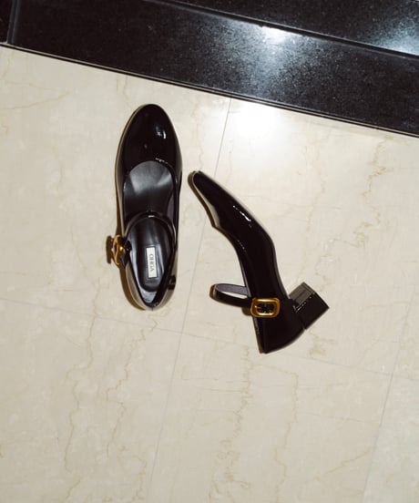 ENAMEL PUMPS