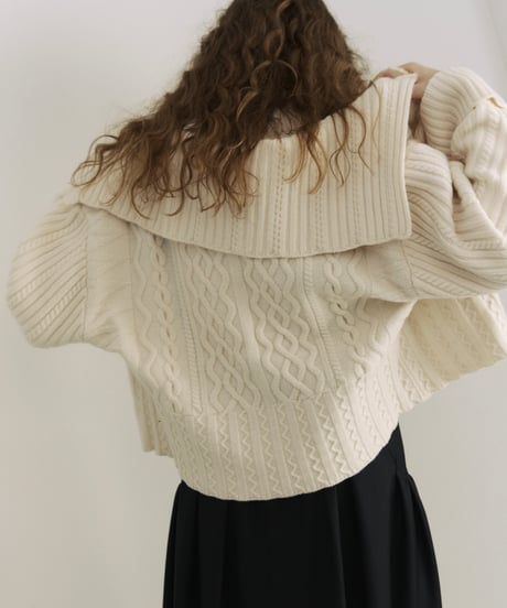 ZIP COLLAR KNIT
