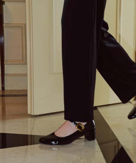 ENAMEL PUMPS