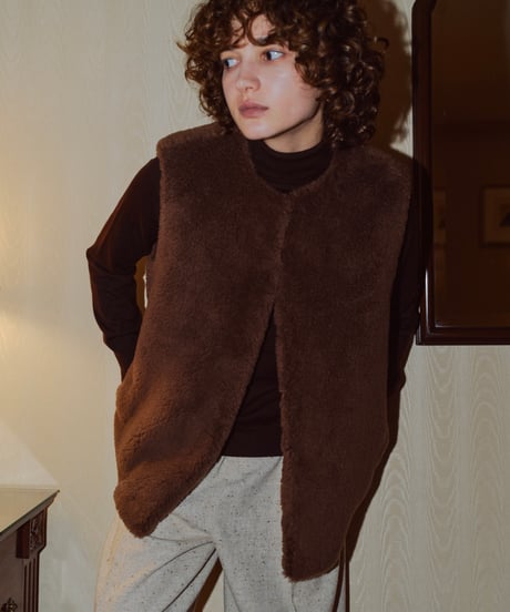 MOUTON VEST