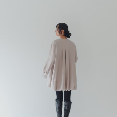 ladies Religieuse dress / Antique beige