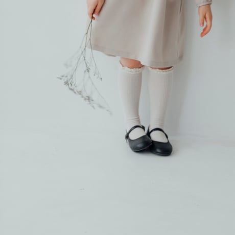 Petal / milk beige