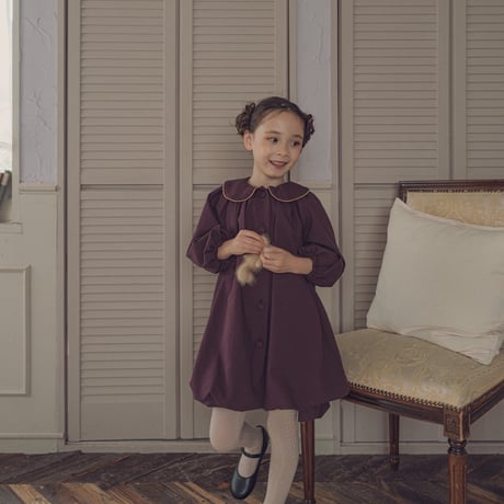 Religieuse dress / Fig