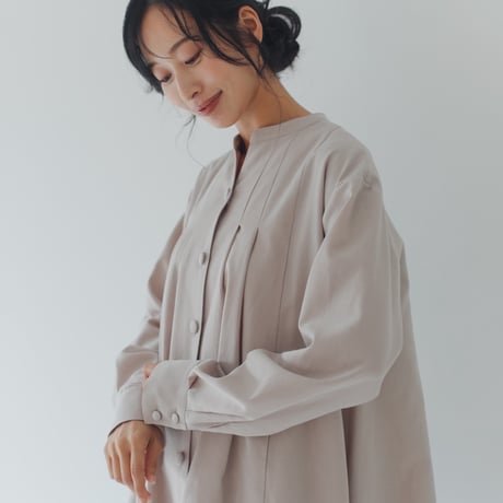 ladies Religieuse dress / Antique beige