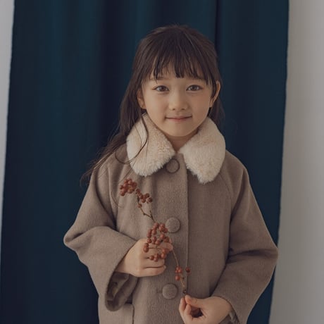 Winter coat / Milk tea
