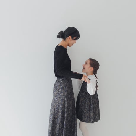ladies Flare tuck skirt / Merry flower - Black