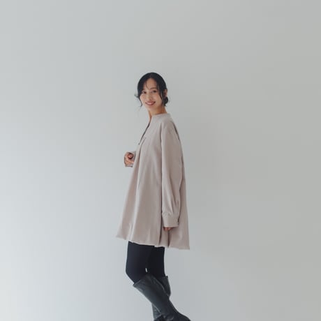 ladies Religieuse dress / Antique beige