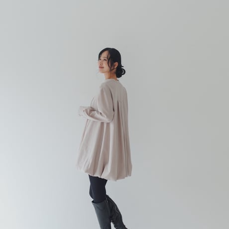 ladies Religieuse dress / Antique beige