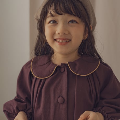 Religieuse dress / Fig