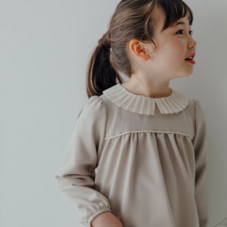Petal / milk beige