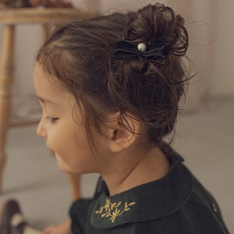Velvet ribbon pin 2pc set - pearl