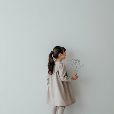 Petal / milk beige