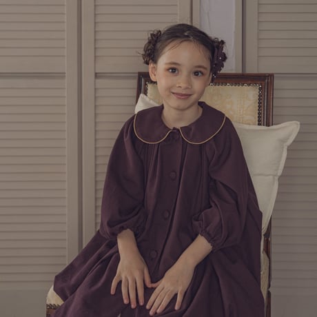 Religieuse dress / Fig