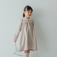Petal / milk beige